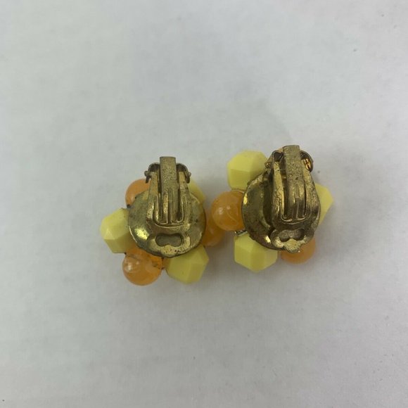 Vintage Faceted Beaded Cluster Clip On Earrings - Picture 6 of 7